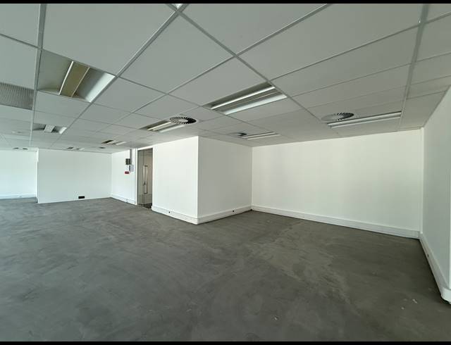 263M² OFFICE TO LET IN FORESHORE